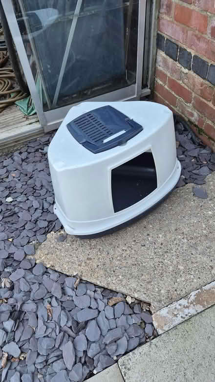 Photo of free Cat litter tray (Darley Abbey DE22) #1