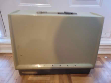 Photo of free singer sewing machine (Warden , Kingston rd area) #2