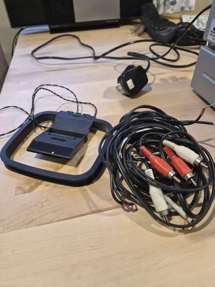 Photo of free Music centre: tuner/radio, cd player (St Albans AL3) #3