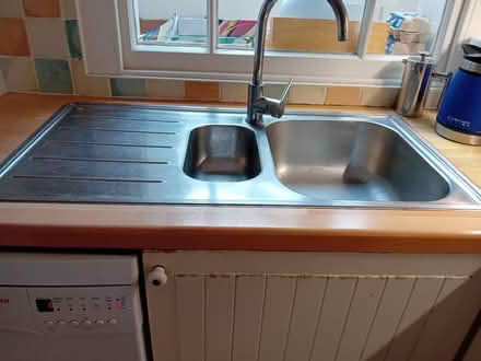 Photo of free Sink (Wells BA5) #1