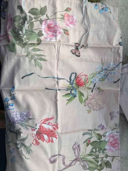 Photo of free Duvet cover with 3 pillow cases (Maidenhead SL6 4) #1
