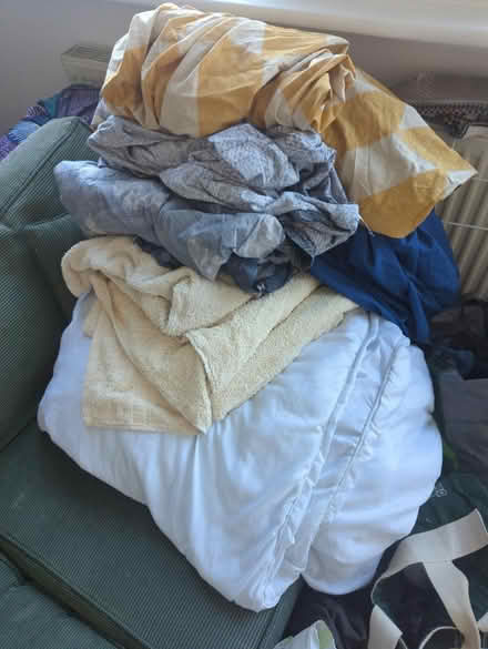 Photo of free Bedding set and towels (Lewisham way se4) #1