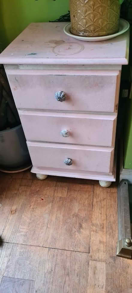 Photo of free Pink chest of draws for upcycling (ME1) #1