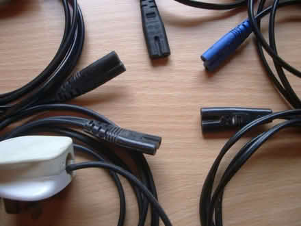 Photo of free 2-pin Power cables (Flaxby HG5) #1