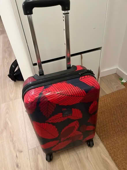 Photo of free Cabin baggage suitcase (BA2) #1