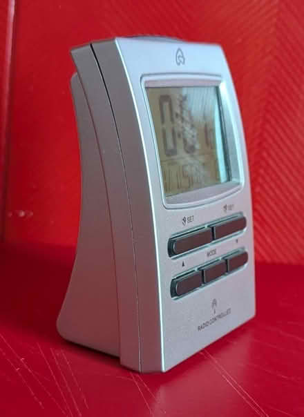 Photo of free Small LED alarm clock (Malvern Link Top WR14) #2