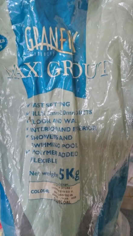 Photo of free Grandfix Maxi Grout in grey (Haywood RG12) #1