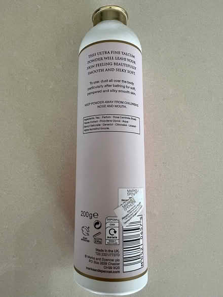 Photo of free Talcum powder (Serangoon MRT station) #2