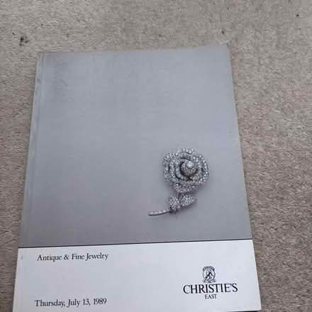 Photo of free Christie's 1989 antique guide book (Hastings TN34) #1
