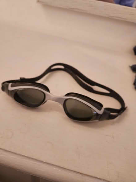 Photo of free Goggles (Bracknell, RG12) #1