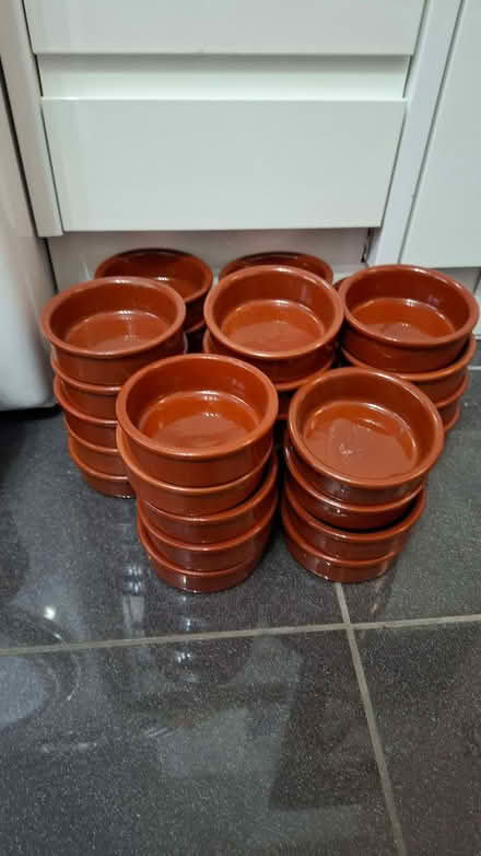 Photo of free Small ceramic dishes (Maldon CM9) #1