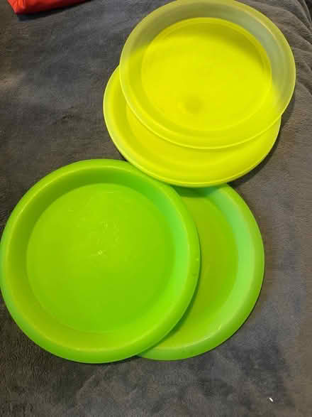Photo of free 11 plastic picnic plates (Lea Industrial Estate AL5) #1