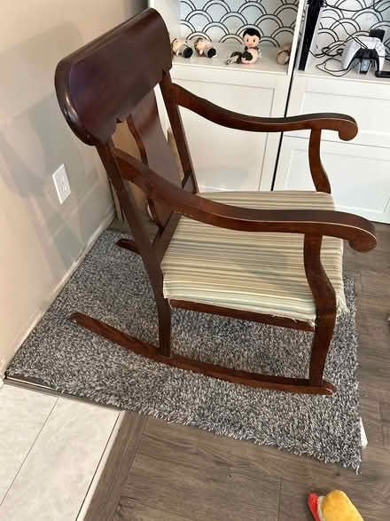 Photo of free Old rocking chair (Brookeville -Georgia/Gold Mine) #2