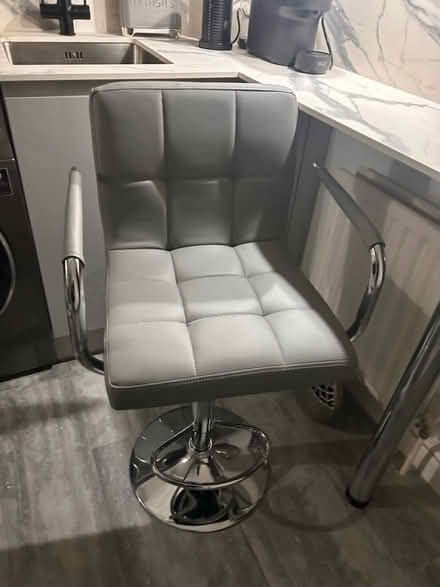 Photo of free Bar stool (W11 Nottinghill’s gate) #4