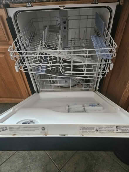 Photo of free Maytag dishwasher - at the curb (Taunton & Garden) #3