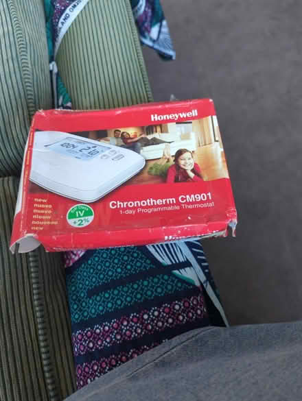 Photo of free thermostat (Lewisham way SE4) #1