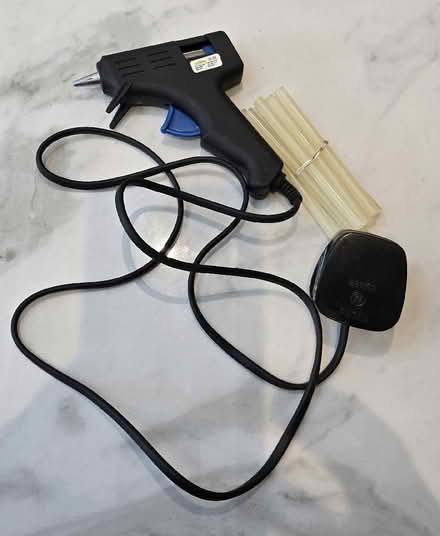 Photo of free Hot Glue Gun (Harold Wood RM3) #1