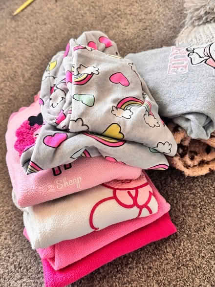 Photo of free 2-3yrs girl clothes (L11 Croxteth) #1