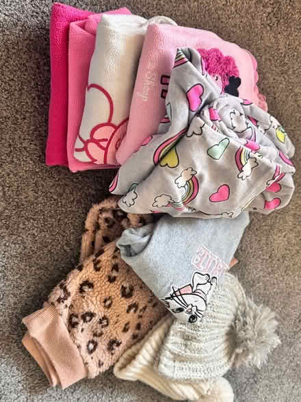 Photo of free 2-3yrs girl clothes (L11 Croxteth) #2
