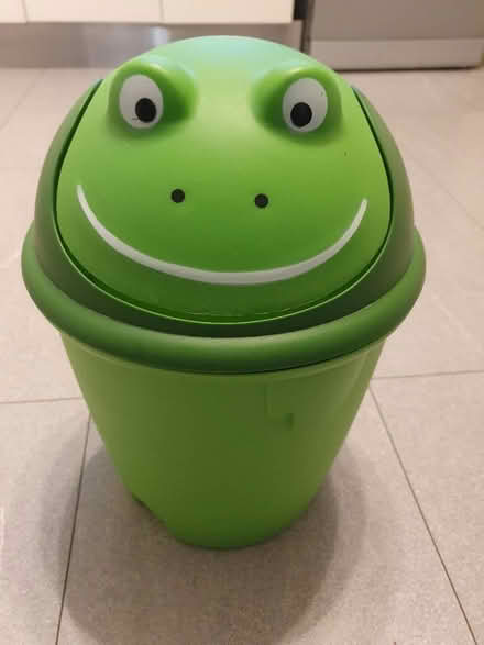 Photo of free Frog bin (swing lid) (Adel LS16) #1