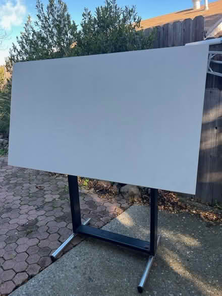 Photo of free Drafting Table (Vallejo) #1