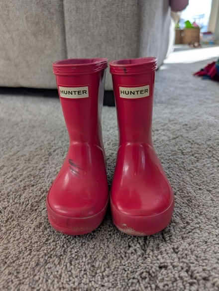 Photo of free Hunter rain boots - youth size 6/7 (Oxbow Lk and Elizabeth Lk Rds) #1