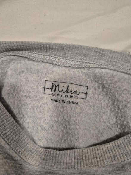Photo of free Gray Sweater (Abington) #3