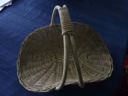 Photo of free wicker flower basket (North Plainfield) #1