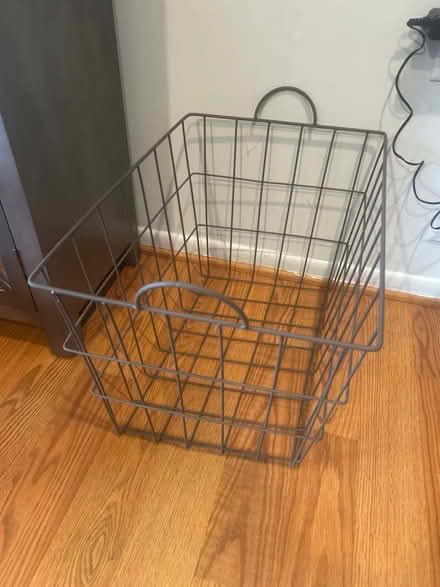 Photo of free Wire basket (Tinton falls) #1