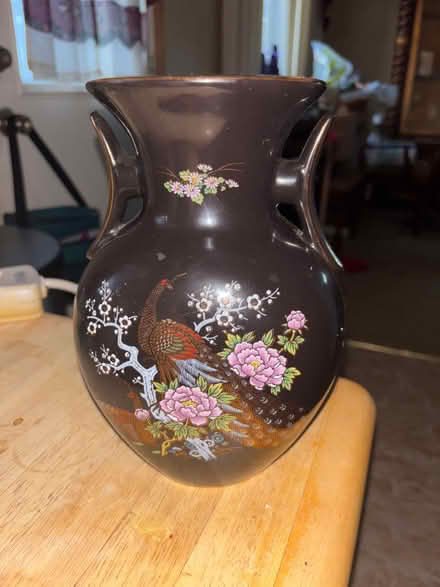 Photo of free Two beautiful vases (20746) #3