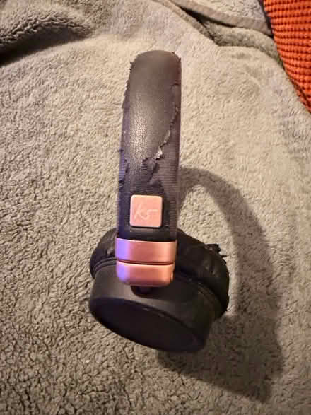 Photo of free KS Harlem Bluetooth headphone’s (Brownhills, WS8) #2