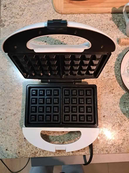 Photo of free Salton waffle maker (3985 Grand ParkDr. Mississauga) #1
