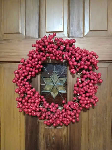 Photo of free Cranberry wreath (Yonge and Sheppard) #1