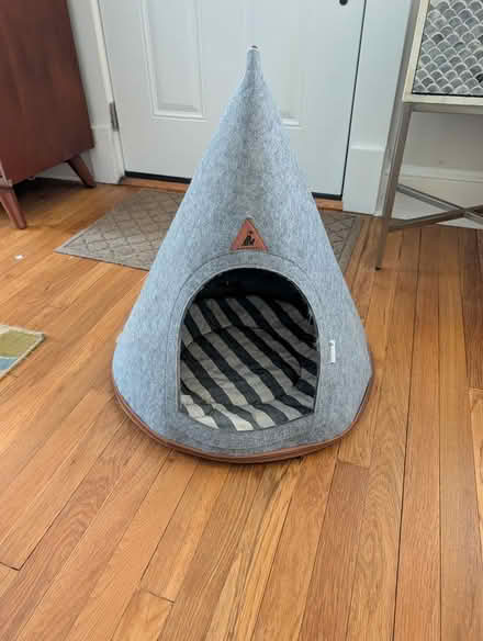 Photo of free Cat house teepee (20910) #1