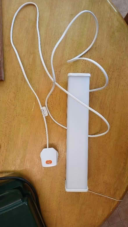 Photo of free Electric light (Newburgh KY14) #1