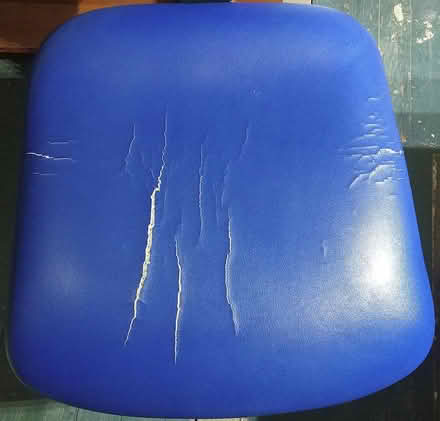 Photo of free Rolling chair with foot rest (Pearl-Meigs-Monroe (14607)) #2