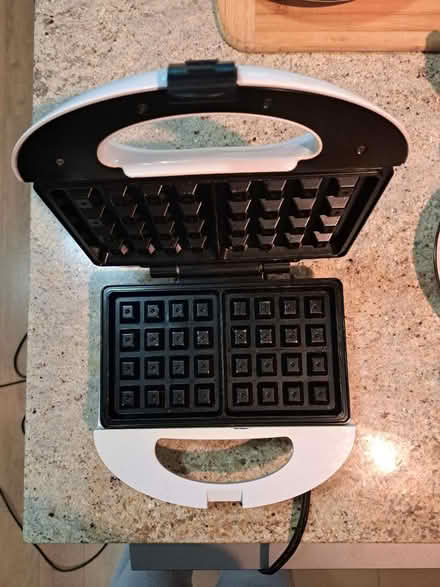 Photo of free Salton waffle maker (3985 Grand ParkDr. Mississauga) #3