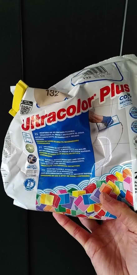 Photo of free Beige bathroom tile grout (Cambridge CB5) #2