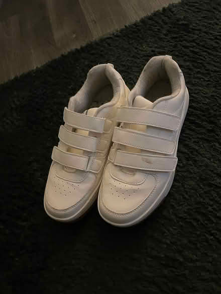Photo of free Trainers size 6 only worn once (CT5) #1