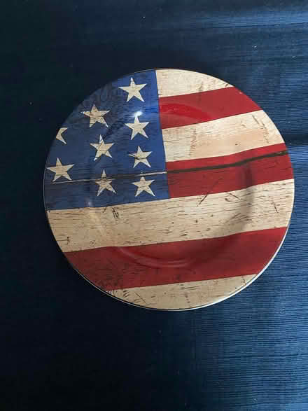 Photo of free Decorative plates (East side of Columbia) #1