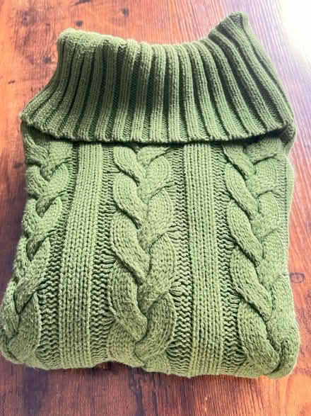 Photo of free Women’s sweater medium (Arlington, VA) #1