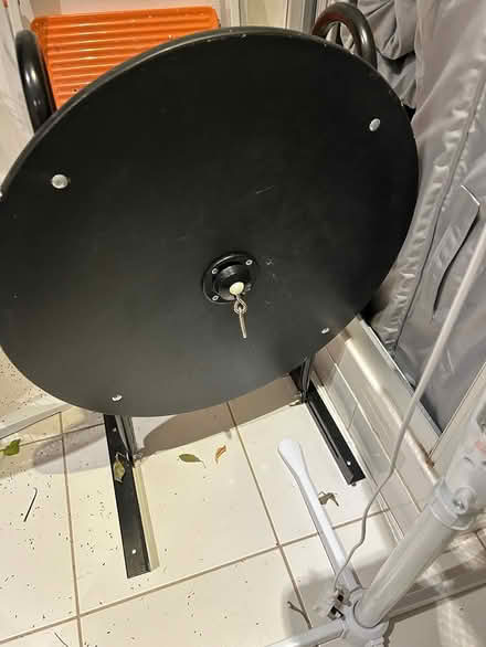 Photo of free Boxing bag fixture (OX29, witney) #1