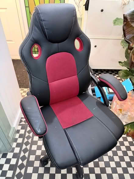 Photo of free Gaming desk chair (Burham Rochester) #1