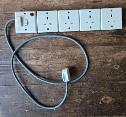 Photo of free 4 gang power supply (Aldrington BN3) #1