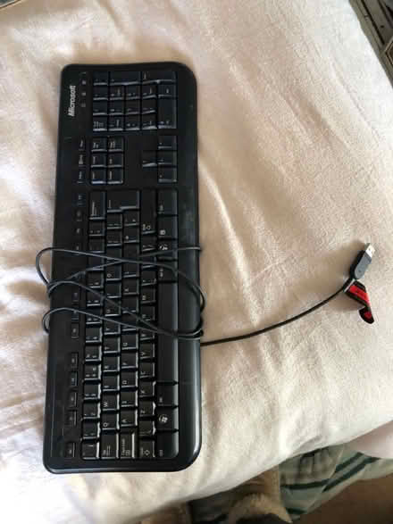 Photo of free Microsoft USB keyboard (Bristol BS5) #1