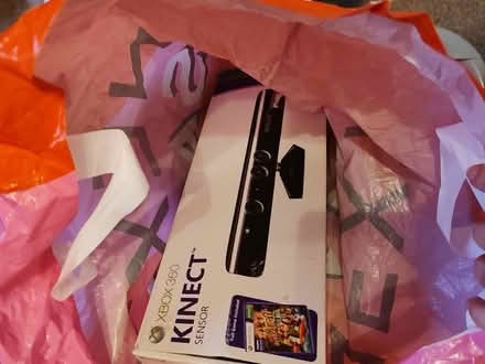 Photo of free Xbox 360 kinect (RG2) #1
