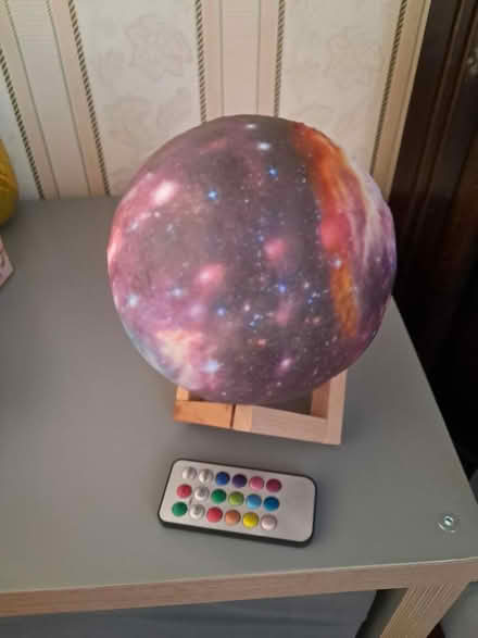 Photo of free 3D Galaxy Moon LED lamp (Belper DE56) #1