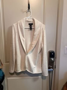 Photo of free Size XL White Sweater #offer #2