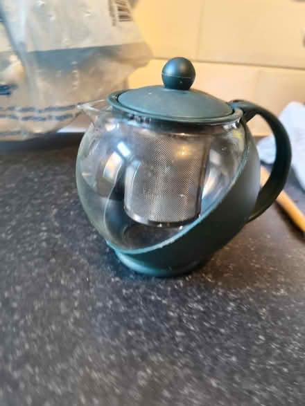 Photo of free Tea pot with metal tea strainer (Manchester rusholme M14) #2