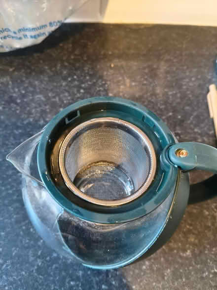 Photo of free Tea pot with metal tea strainer (Manchester rusholme M14) #3